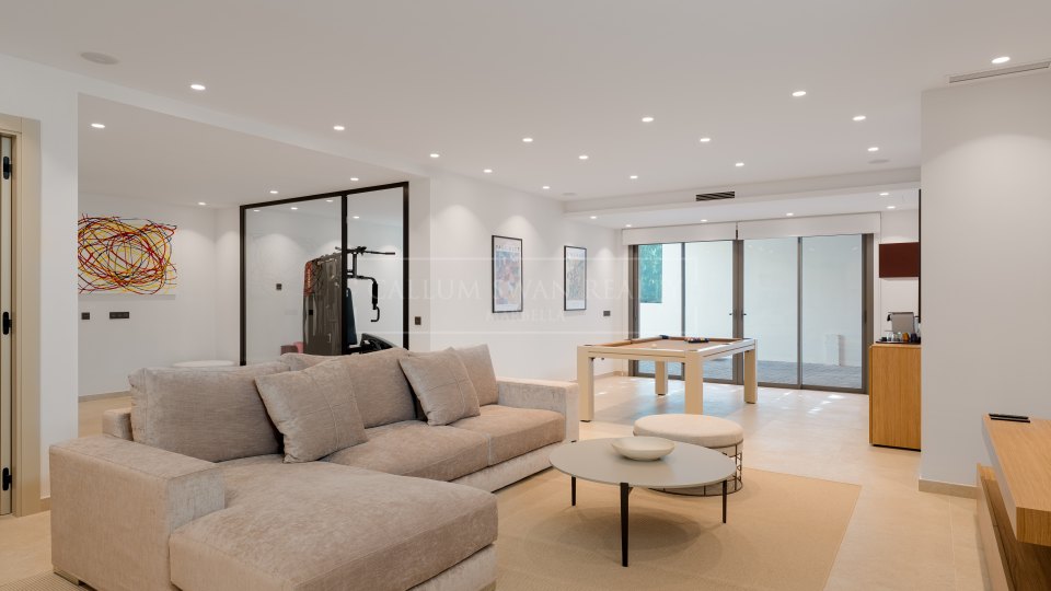 Nueva Andalucia, Maison contemporaine de cinq chambres à vendre à La Cerquilla, Nueva Andalucía