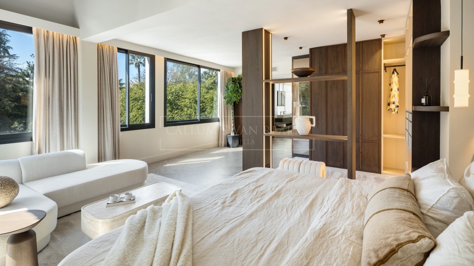 Nueva Andalucia, Villa rénovée de cinq chambres dans la Vallée du Golf de Nueva Andalucía