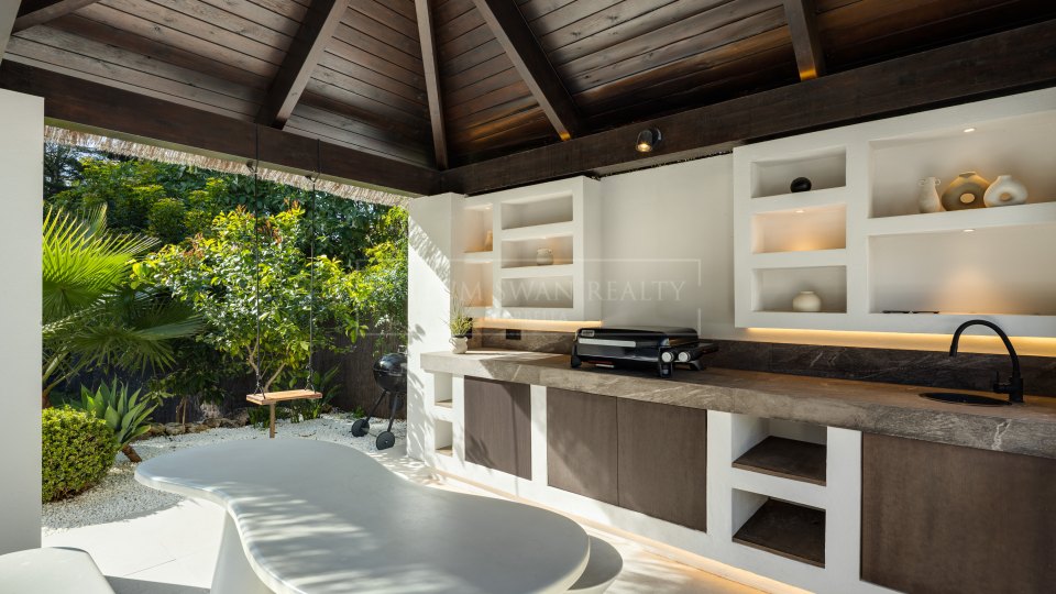 Nueva Andalucia, Villa rénovée de cinq chambres dans la Vallée du Golf de Nueva Andalucía
