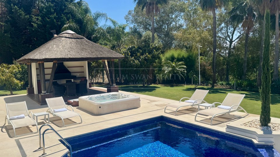 Benahavis, Marbella Luxury Villa Rental with Sea Views and Spa