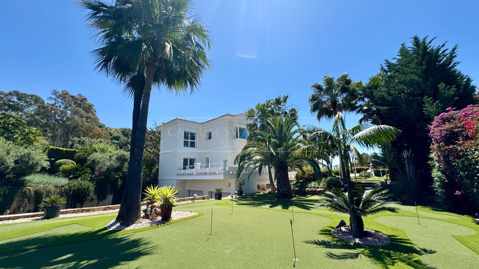 Benahavis, Marbella Luxury Villa Rental with Sea Views and Spa