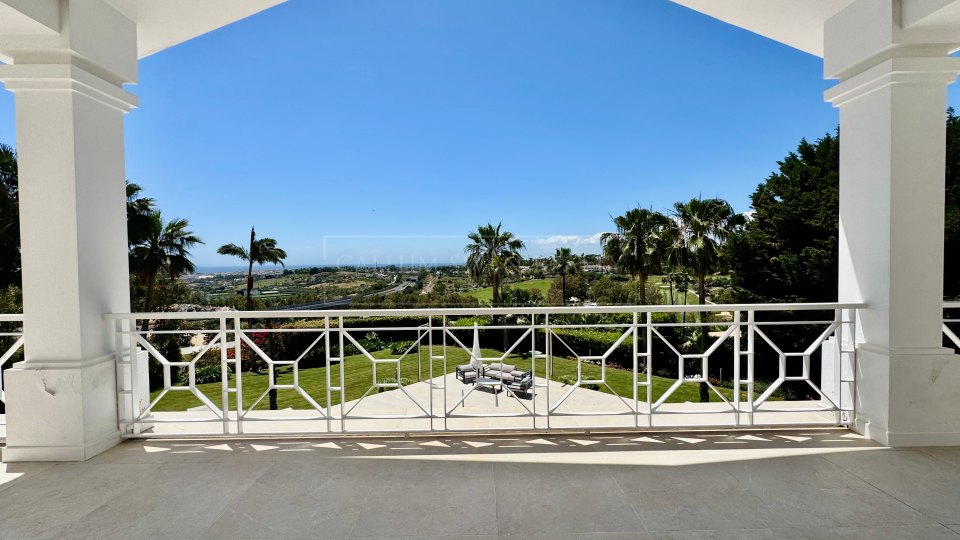 Benahavis, Marbella Luxury Villa Rental with Sea Views and Spa