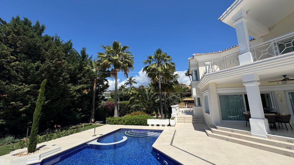 Benahavis, Marbella Luxury Villa Rental with Sea Views and Spa