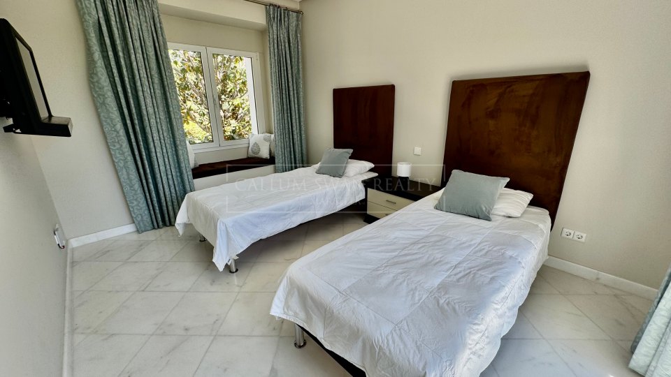 Benahavis, Marbella Luxury Villa Rental with Sea Views and Spa