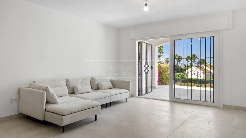 Nueva Andalucia, Appartement rénové en rez-de-chaussée avec accès au jardin à Malambo, Nueva Andalucía