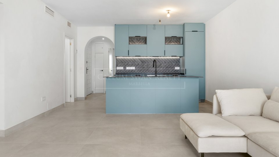Nueva Andalucia, Appartement rénové en rez-de-chaussée avec accès au jardin à Malambo, Nueva Andalucía