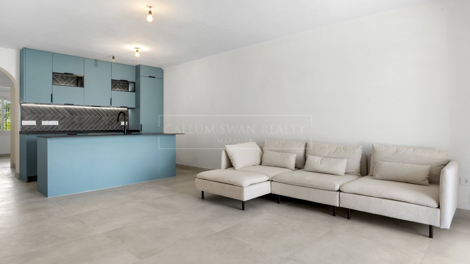 Nueva Andalucia, Appartement rénové en rez-de-chaussée avec accès au jardin à Malambo, Nueva Andalucía
