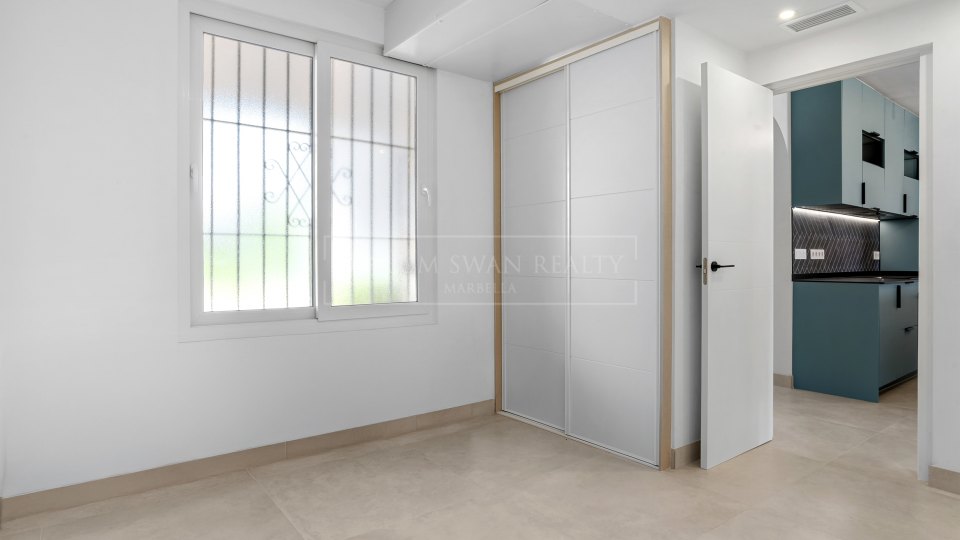 Nueva Andalucia, Appartement rénové en rez-de-chaussée avec accès au jardin à Malambo, Nueva Andalucía