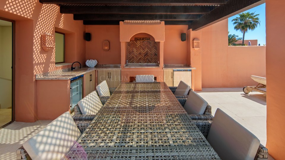 Marbella East, Spacious Beachfront Duplex Penthouse with Sea Views for Sale in La Morera, East Marbella