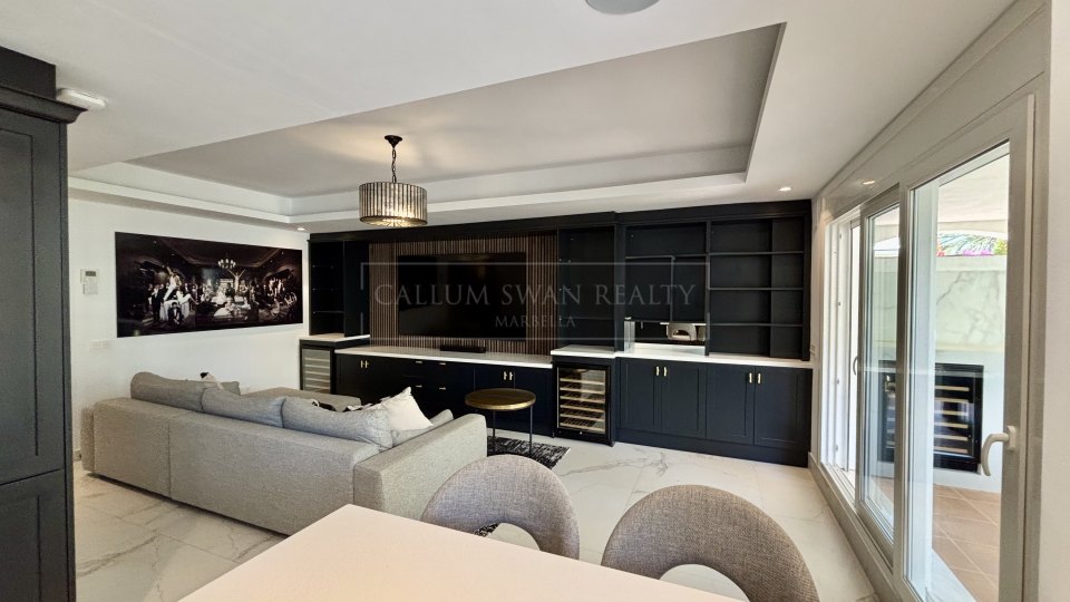 San Pedro de Alcantara, Appartement en rez-de-jardin en bord de mer à louer longue durée