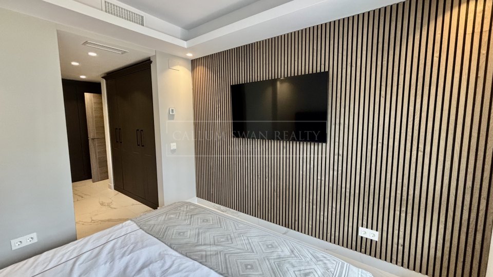San Pedro de Alcantara, Appartement en rez-de-jardin en bord de mer à louer longue durée
