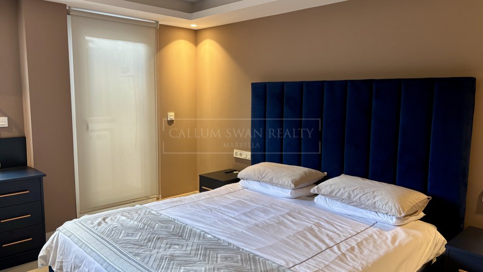 San Pedro de Alcantara, Appartement en rez-de-jardin en bord de mer à louer longue durée