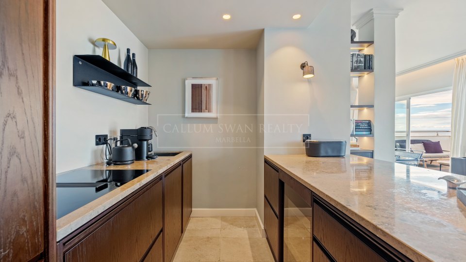 Marbella - Puerto Banus, Appartement en bord de mer avec vue sur la mer à Andalucia del Mar, Puerto Banús