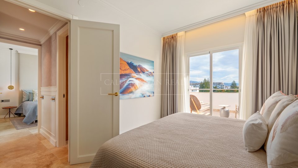 Marbella - Puerto Banus, Appartement en bord de mer avec vue sur la mer à Andalucia del Mar, Puerto Banús