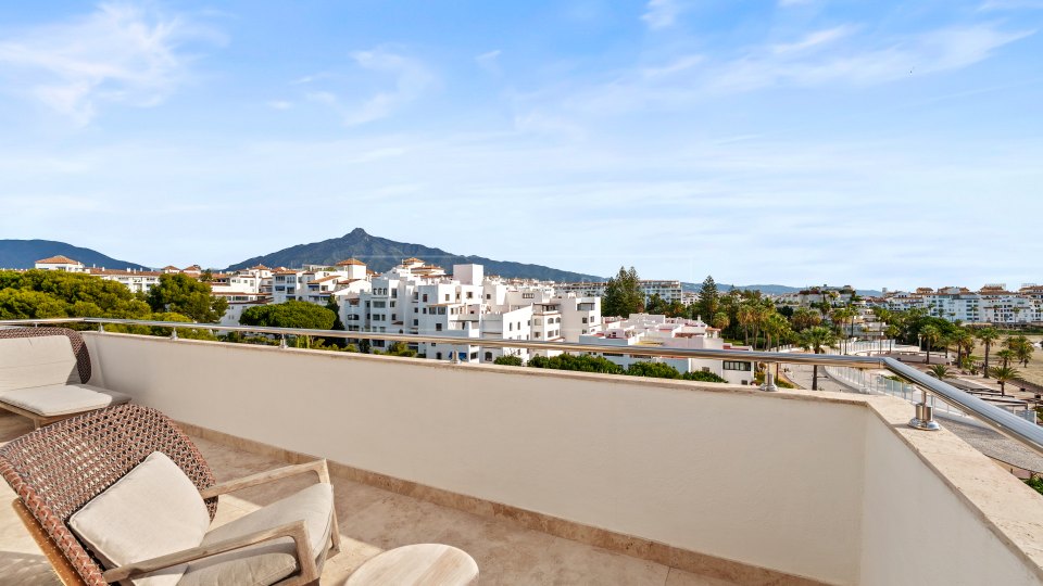 Marbella - Puerto Banus, Appartement en bord de mer avec vue sur la mer à Andalucia del Mar, Puerto Banús