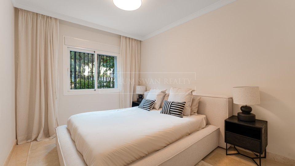 Marbella Golden Mile, Ground Floor Apartment in Sierra Blanca on Marbella’s Golden Mile with Private Garden Terrace