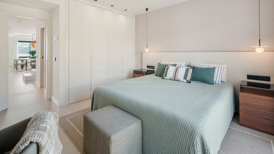 Benahavis, Duplex Penthouse with Panoramic Sea Views in Monte Halcones, Benahavís