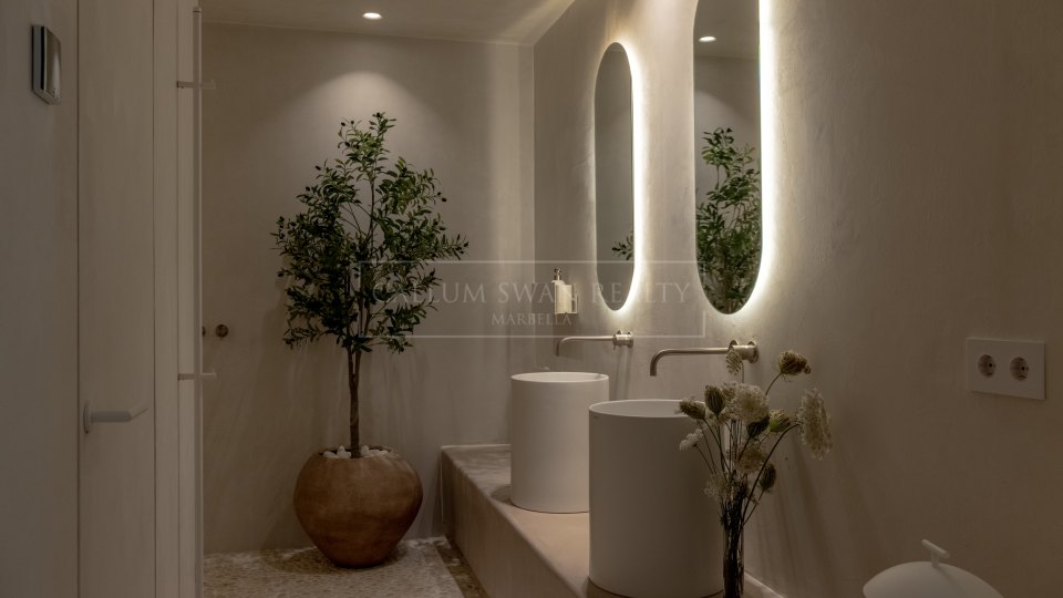 Marbella Golden Mile, Magnifique penthouse de luxe avec vue sur la mer à vendre sur la Mille d'Or de Marbella