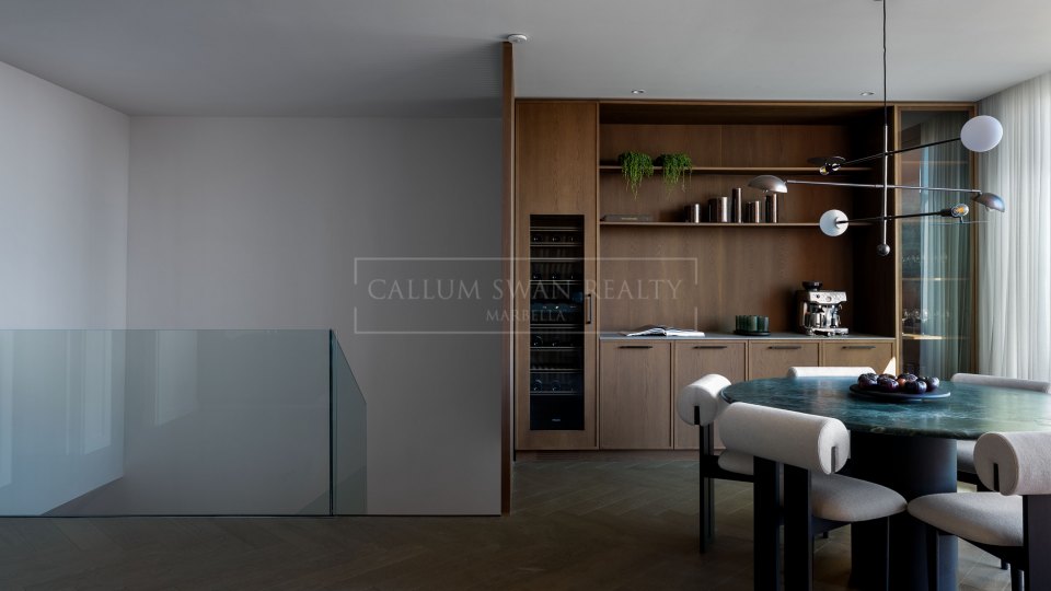 Nueva Andalucia, Ático dúplex en venta con vistas panorámicas al mar y a la montaña en La Cerquilla, Nueva Andalucía