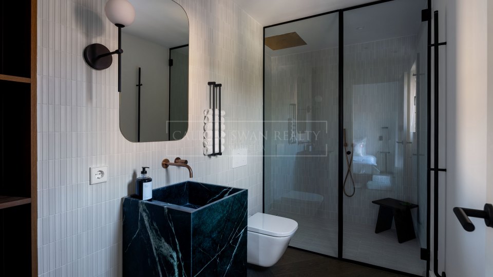 Nueva Andalucia, Ático dúplex en venta con vistas panorámicas al mar y a la montaña en La Cerquilla, Nueva Andalucía