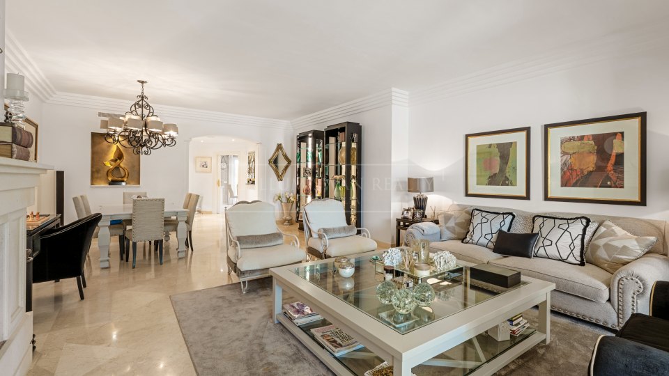 Nueva Andalucia, Appartement au rez-de-chaussée à vendre à Las Alamandas, Nueva Andalucía