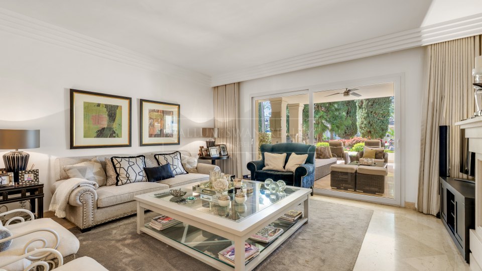 Nueva Andalucia, Appartement au rez-de-chaussée à vendre à Las Alamandas, Nueva Andalucía