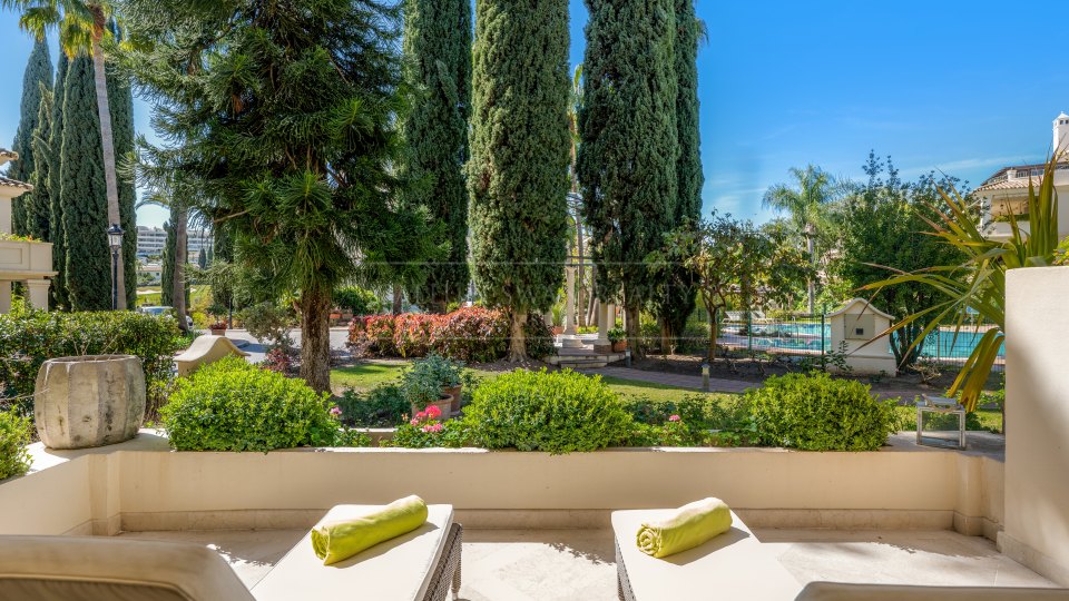 Nueva Andalucia, Appartement au rez-de-chaussée à vendre à Las Alamandas, Nueva Andalucía