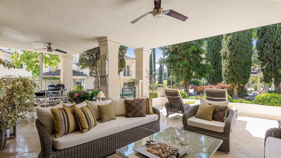 Nueva Andalucia, Appartement au rez-de-chaussée à vendre à Las Alamandas, Nueva Andalucía