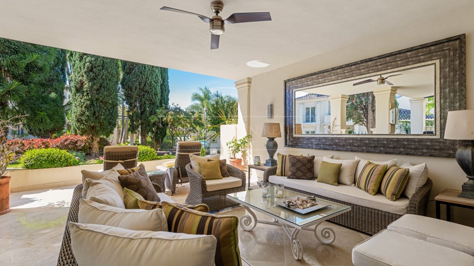 Nueva Andalucia, Appartement au rez-de-chaussée à vendre à Las Alamandas, Nueva Andalucía