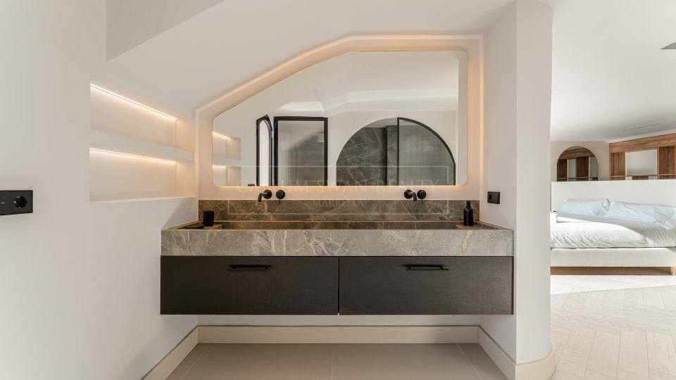 Benahavis, Penthouse duplex quatre pièces avec vue sur la mer à Monte Halcones, Benahavís