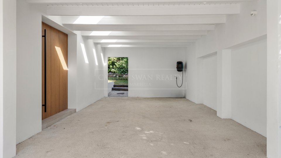 Nueva Andalucia, Villa de quatre chambres à Nueva Andalucía Marbella à vendre, propriété dans la Golf Valley avec piscine et terrasse