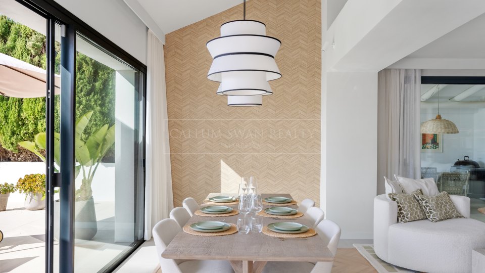 Nueva Andalucia, Villa de quatre chambres à Nueva Andalucía Marbella à vendre, propriété dans la Golf Valley avec piscine et terrasse