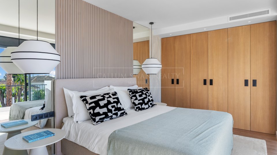 Nueva Andalucia, Villa de quatre chambres à Nueva Andalucía Marbella à vendre, propriété dans la Golf Valley avec piscine et terrasse