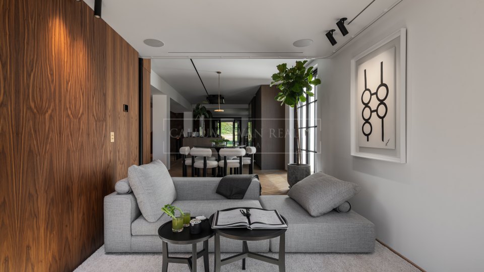 Nueva Andalucia, Élégante villa golfique de quatre chambres à Nueva Andalucía Golf Valley, Marbella