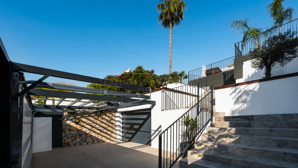 Nueva Andalucia, Élégante villa golfique de quatre chambres à Nueva Andalucía Golf Valley, Marbella