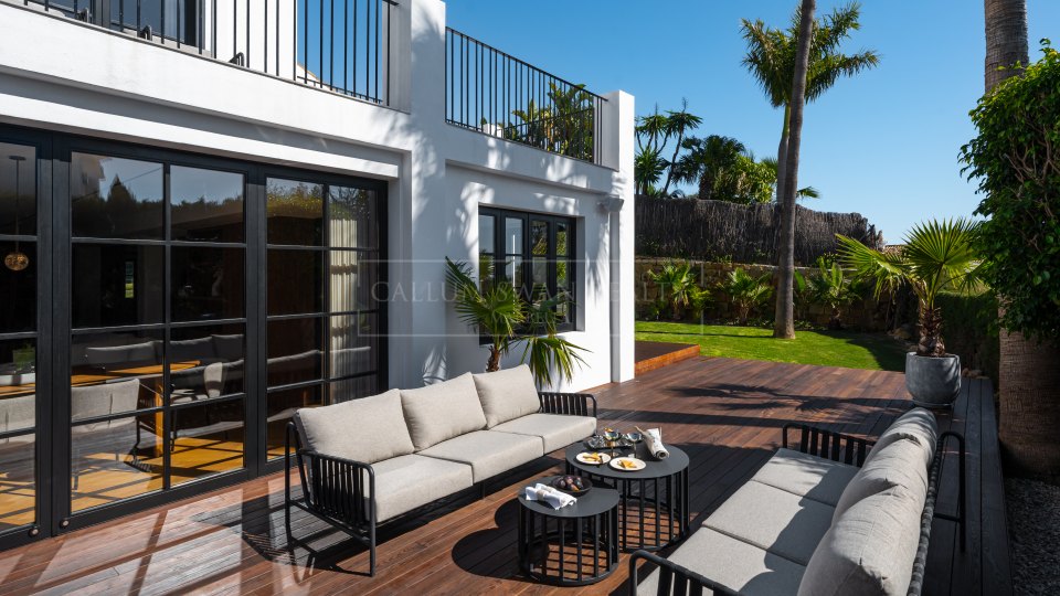 Nueva Andalucia, Élégante villa golfique de quatre chambres à Nueva Andalucía Golf Valley, Marbella