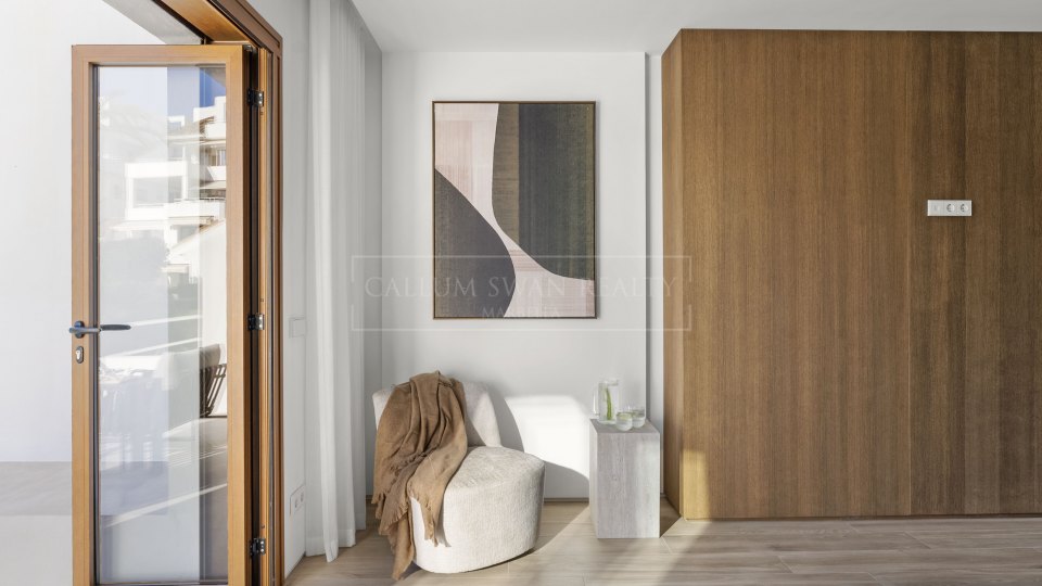 Nueva Andalucia, Four-Bedroom Duplex for Sale in Nueva Andalucia’s Golf Valley with Private Garden