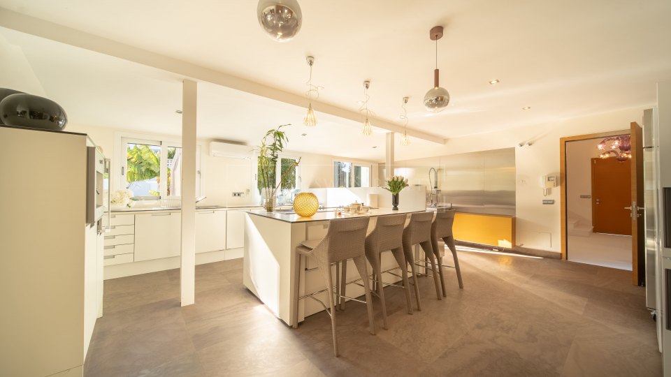 San Pedro de Alcantara, Villa moderne de six chambres à vendre à Guadalmina Alta, San Pedro de Alcántara