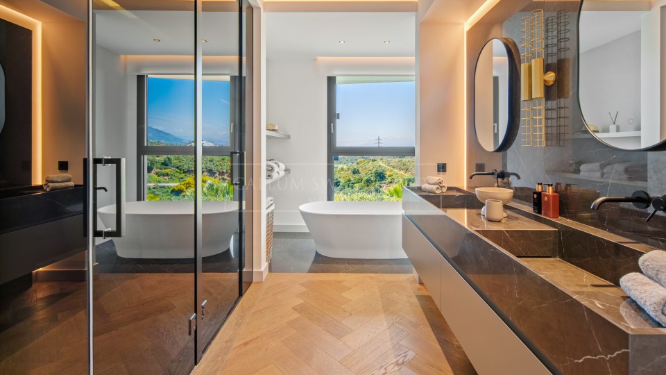 Marbella East, Modern Four-Bedroom Villa with Sea Views for Sale in El Rosario, Marbella