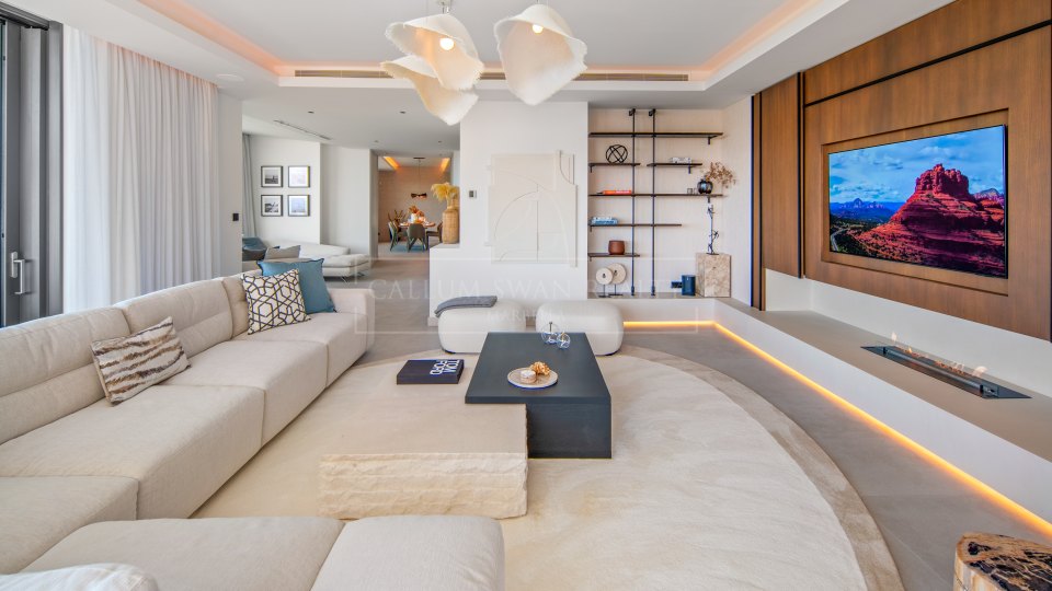 Marbella East, Modern Four-Bedroom Villa with Sea Views for Sale in El Rosario, Marbella