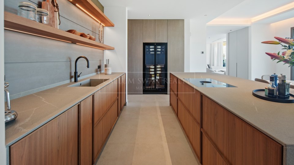 Marbella East, Modern Four-Bedroom Villa with Sea Views for Sale in El Rosario, Marbella