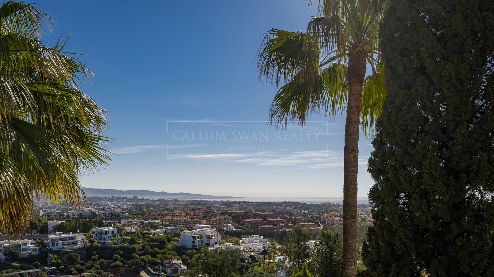 Benahavis, Villa de seis dormitorios con vistas al mar en venta en La Alquería, Benahavís