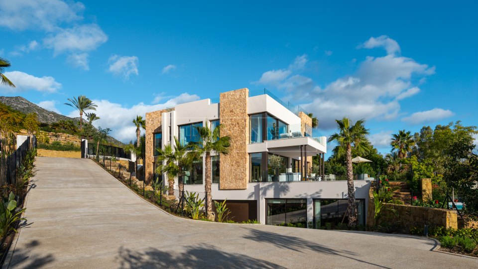 Marbella Golden Mile, Villa contemporaine de cinq chambres avec vue sur la mer à Marbella Hill Club, Golden Mile
