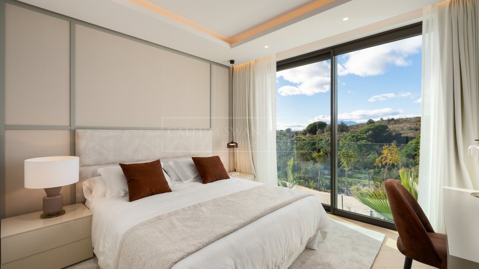 Marbella Golden Mile, Villa contemporaine de cinq chambres avec vue sur la mer à Marbella Hill Club, Golden Mile