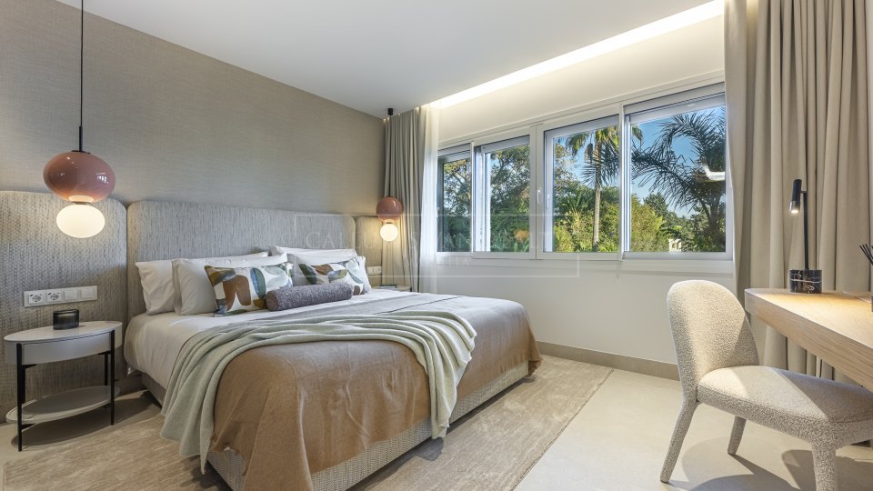 Estepona, Appartement en bord de mer avec trois chambres et vue sur la mer à Bahia del Velerín, Estepona