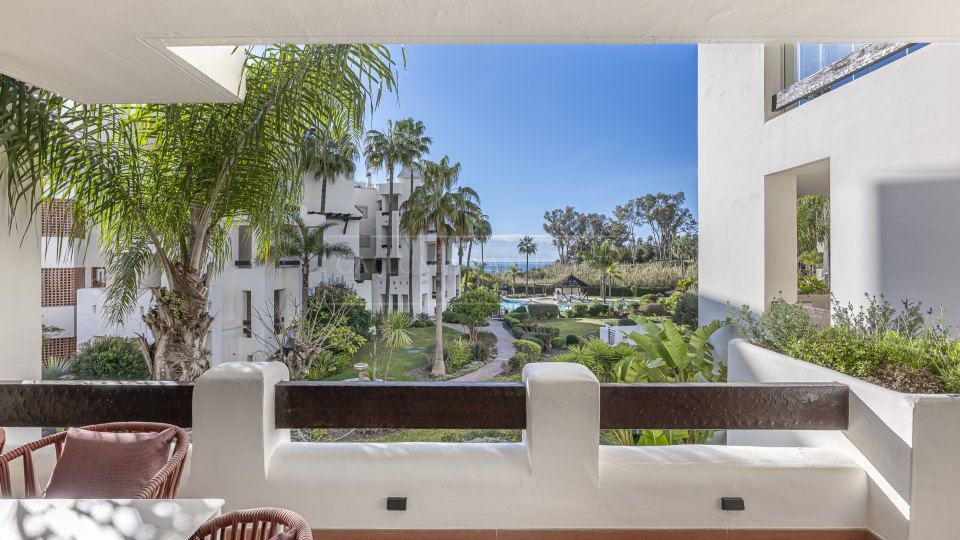 Estepona, Appartement en bord de mer avec trois chambres et vue sur la mer à Bahia del Velerín, Estepona