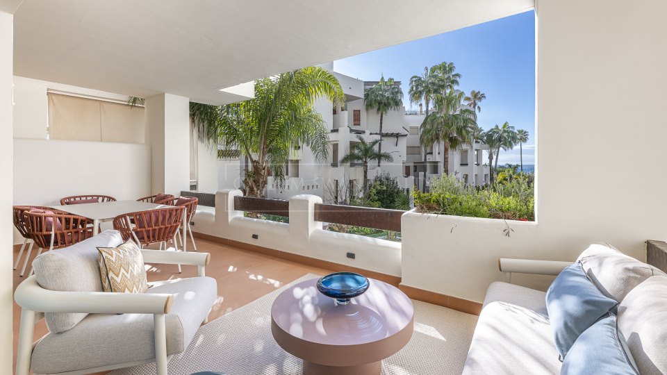 Estepona, Appartement en bord de mer avec trois chambres et vue sur la mer à Bahia del Velerín, Estepona