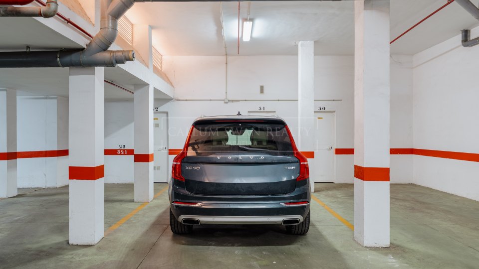 Marbella Golden Mile, Appartement rénové de trois chambres à vendre à Sierra Blanca, Marbella