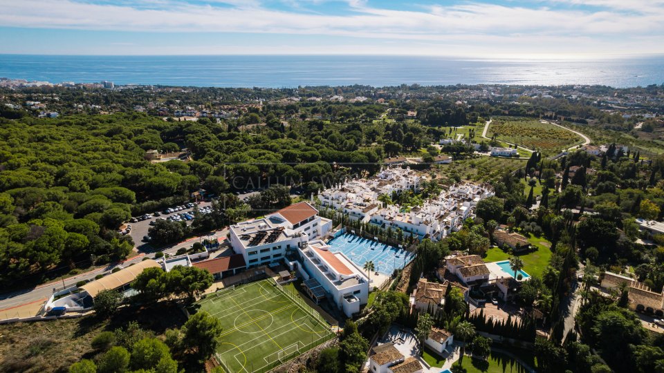 Marbella Golden Mile, Appartement rénové de trois chambres à vendre à Sierra Blanca, Marbella