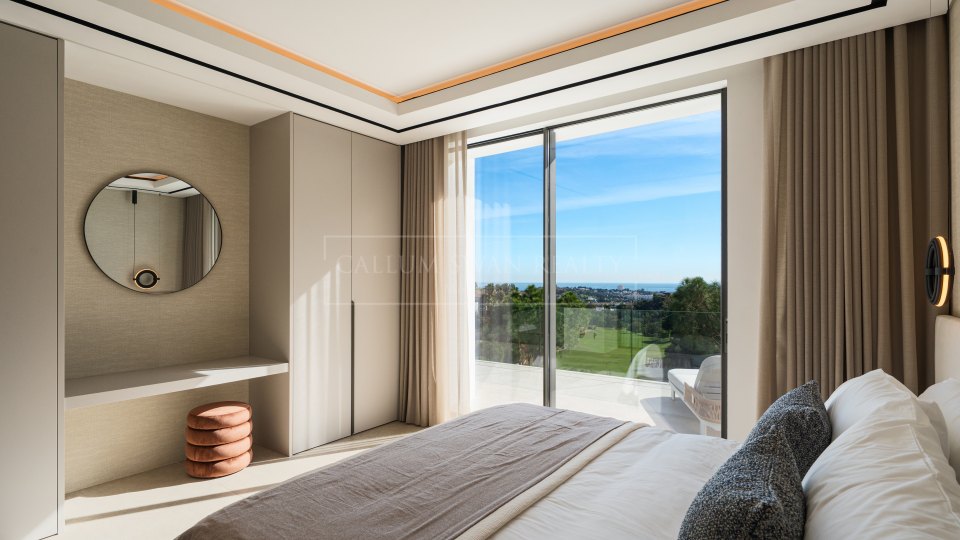 Benahavis, Luxury Frontline-Golf Villa for Sale in La Quinta, Benahavís